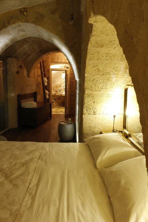 Casa Linda Bed & Breakfast Matera Bagian luar foto