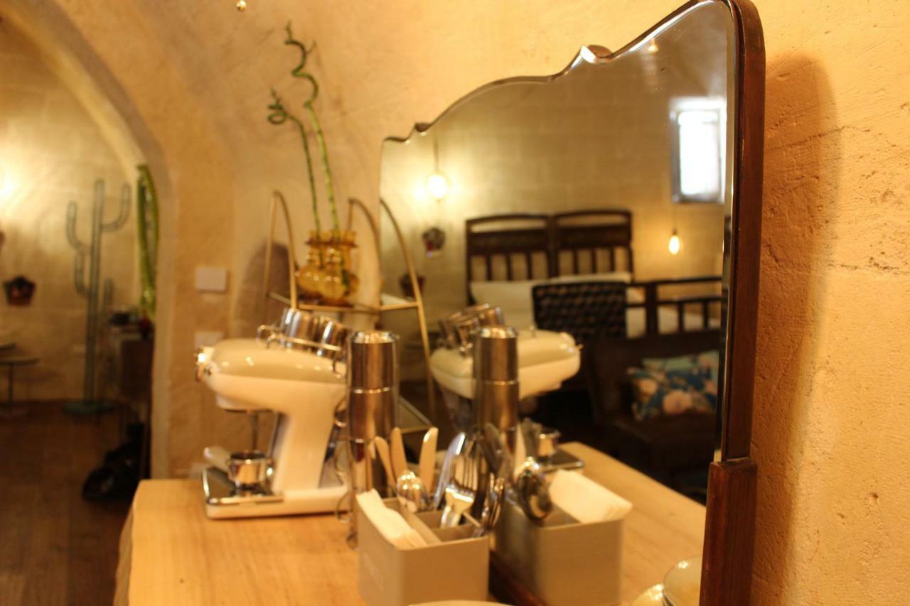 Casa Linda Bed & Breakfast Matera Bagian luar foto